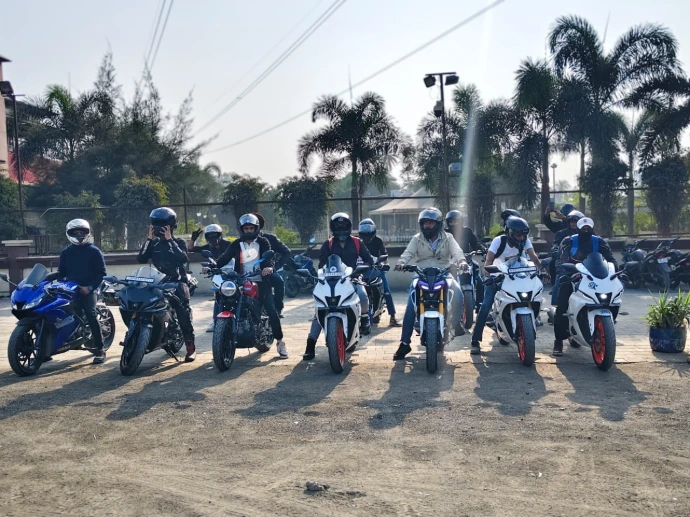 Yamaha Blue Streak Ride - Maheshwar